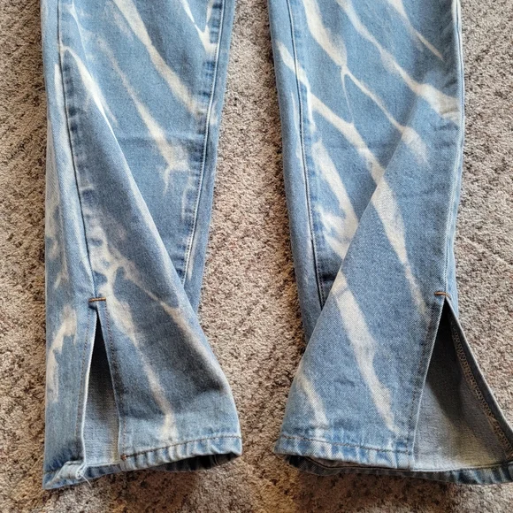 Lioness Tie-Dye Split Hem High Rise Straight Leg Jeans Size 2 Tall 100% Cotton - Picture 5 of 10